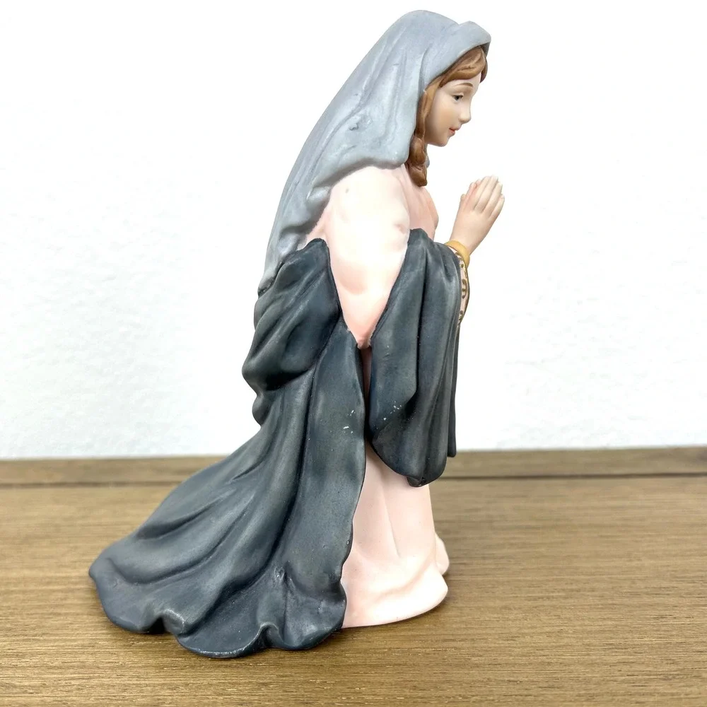 Kirkland Signature #75177 Nativity Mary Figurine‎ Porcelain Replacement Figure